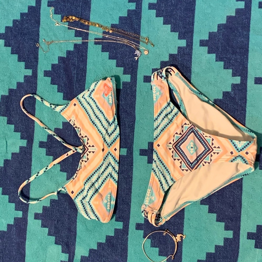 Bathing suit